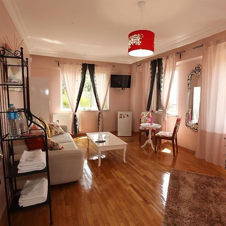 Yesim Suites Istanbul Room photo