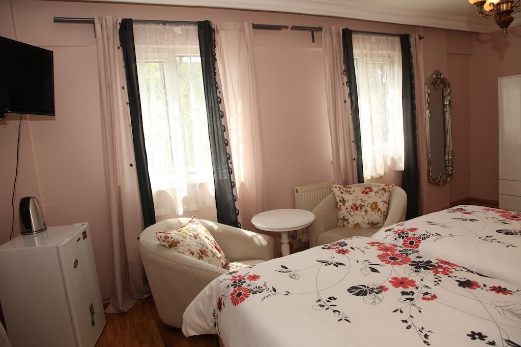 Yesim Suites Istanbul Room photo