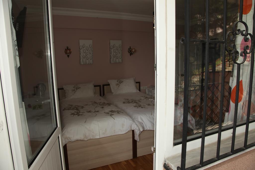 Yesim Suites Istanbul Room photo