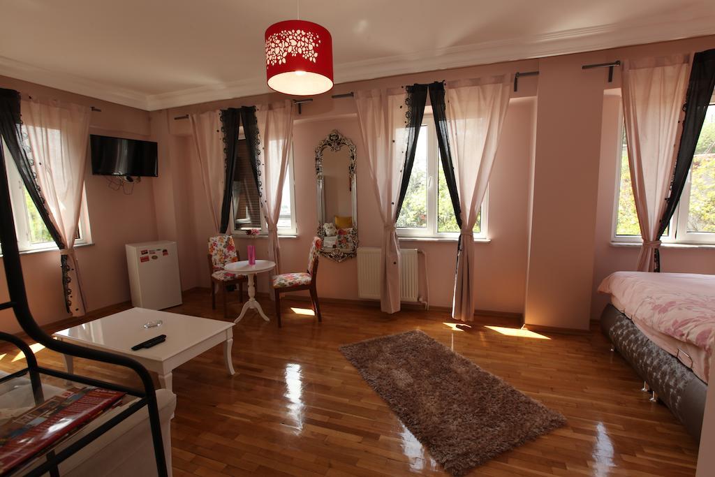 Yesim Suites Istanbul Room photo