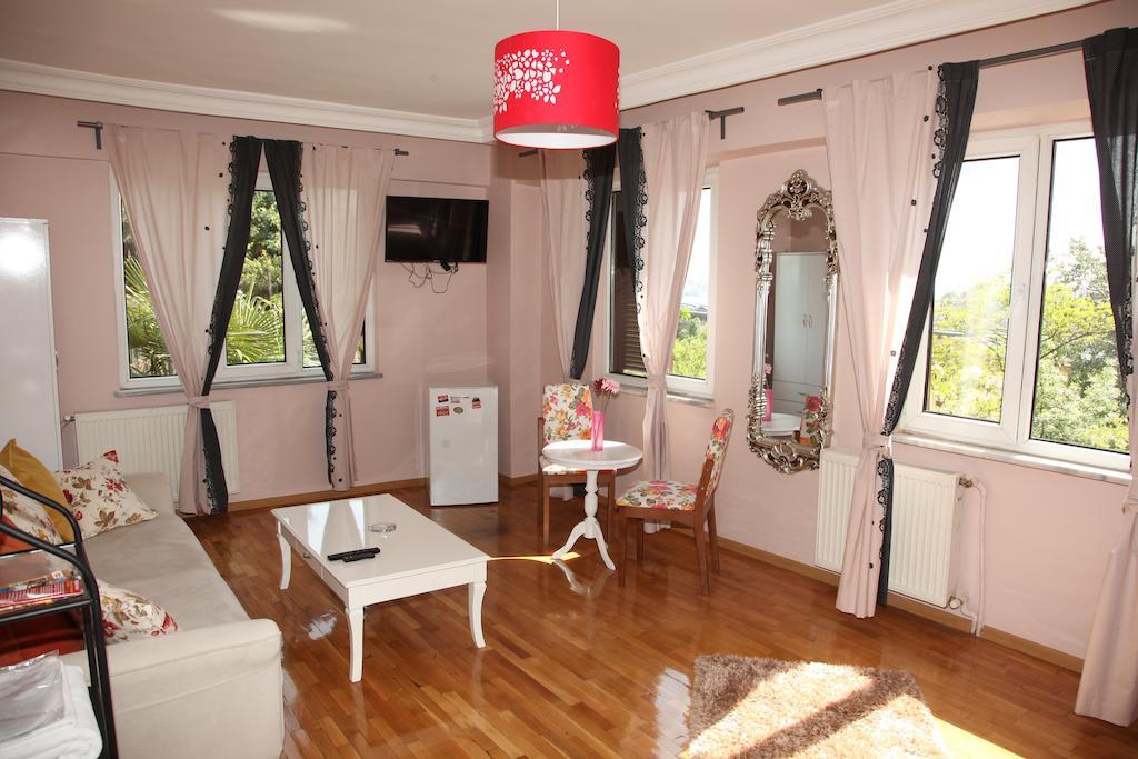 Yesim Suites Istanbul Room photo