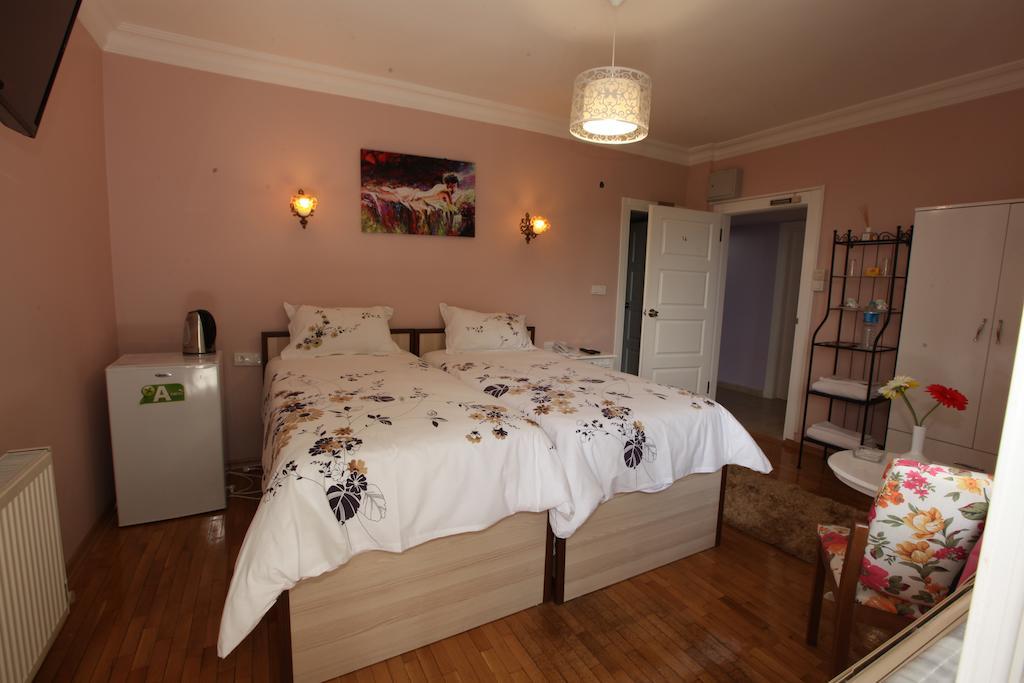Yesim Suites Istanbul Room photo