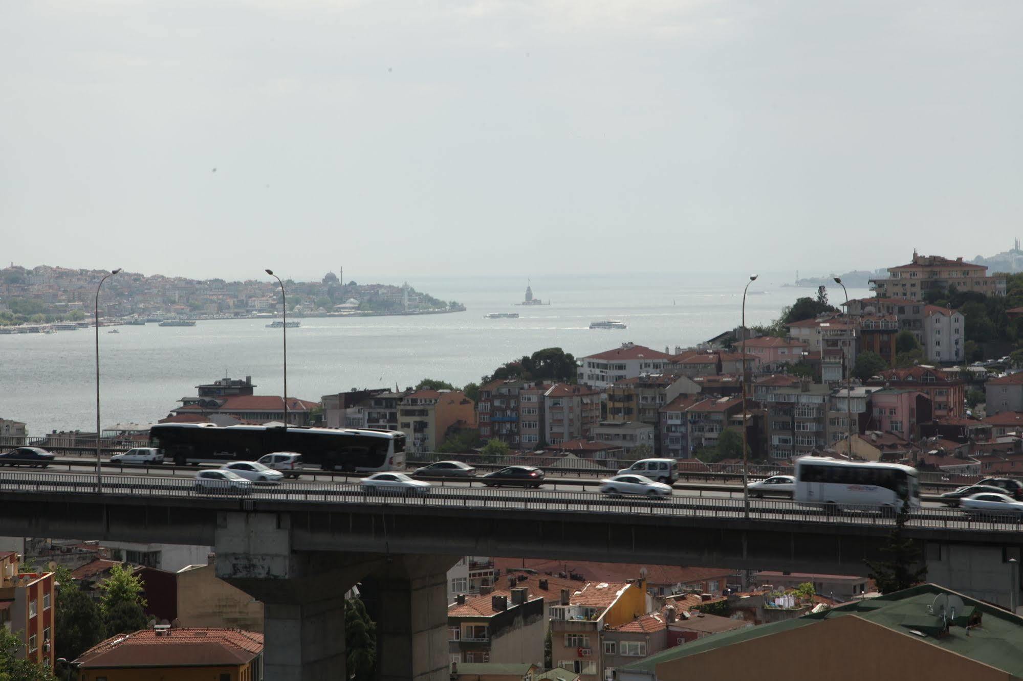 Yesim Suites Istanbul Exterior photo